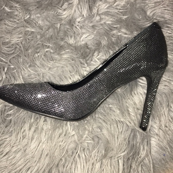 Jennifer Lopez stilettos - Picture 3 of 3